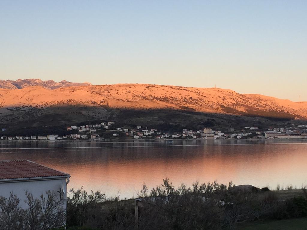 Island Of Pag Holiday Apartments Экстерьер фото
