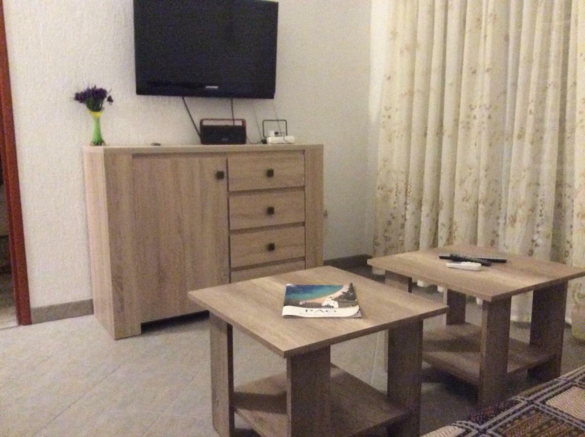 Island Of Pag Holiday Apartments Экстерьер фото