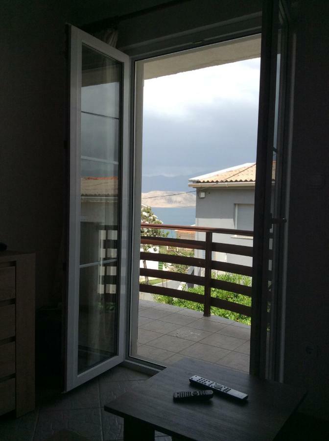 Island Of Pag Holiday Apartments Экстерьер фото