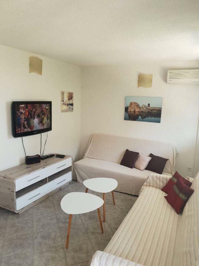 Island Of Pag Holiday Apartments Экстерьер фото